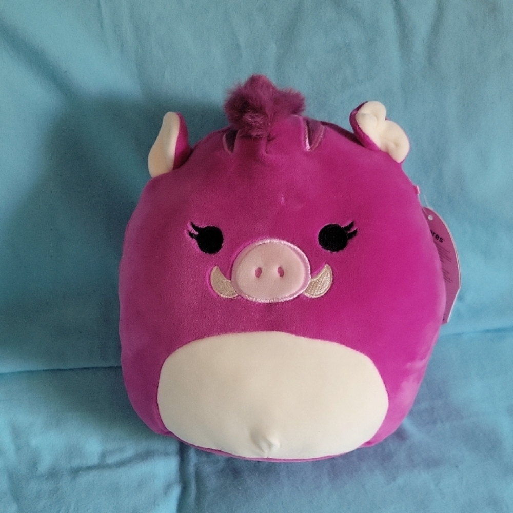🆕️ Squishmallows Jenna the boar 8"